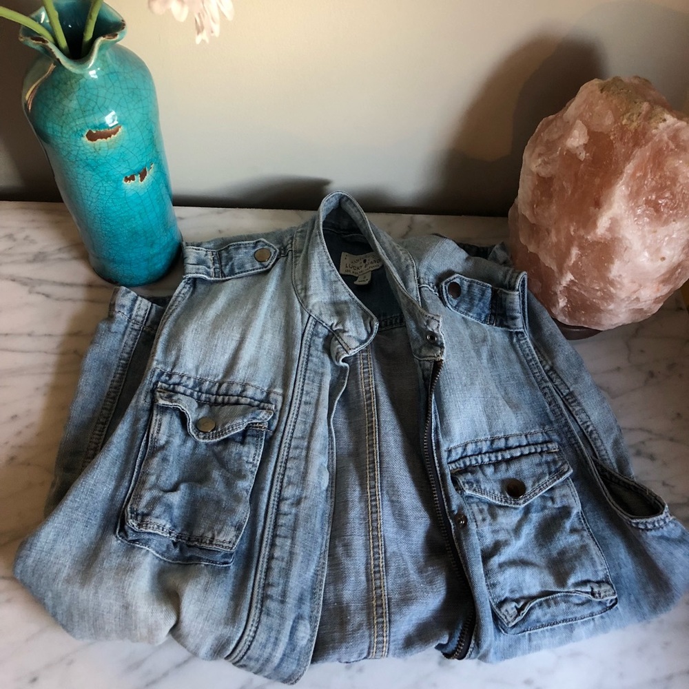 Lucky Brand denim vest ☘️ - Picture 2 of 4
